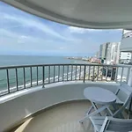 Bello Apartamento Frente Al Mar